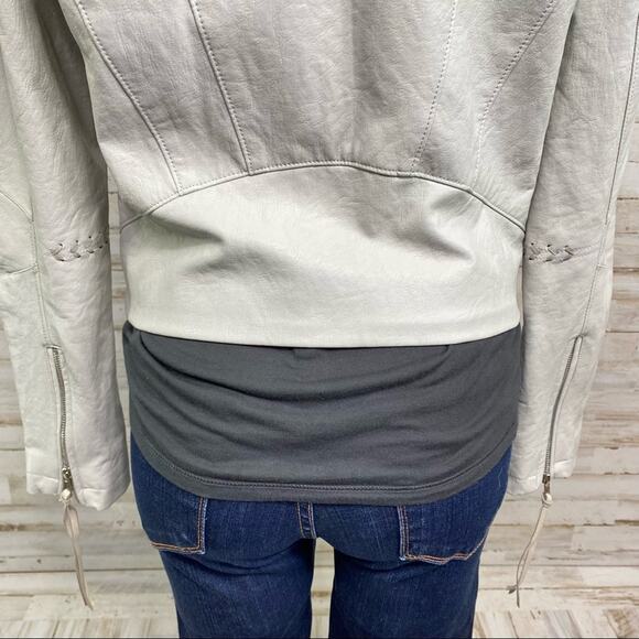 BlankNYC Moto Faux Leather Jacket Womens Size M Gray Lacing Fringe Zip Front - Picture 10 of 16